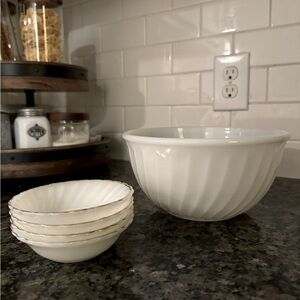 Fire king swirl bowl set milk glass
